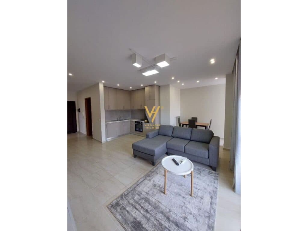 Shitet Apartament 2+1+ballkon ne Durres 93 m2