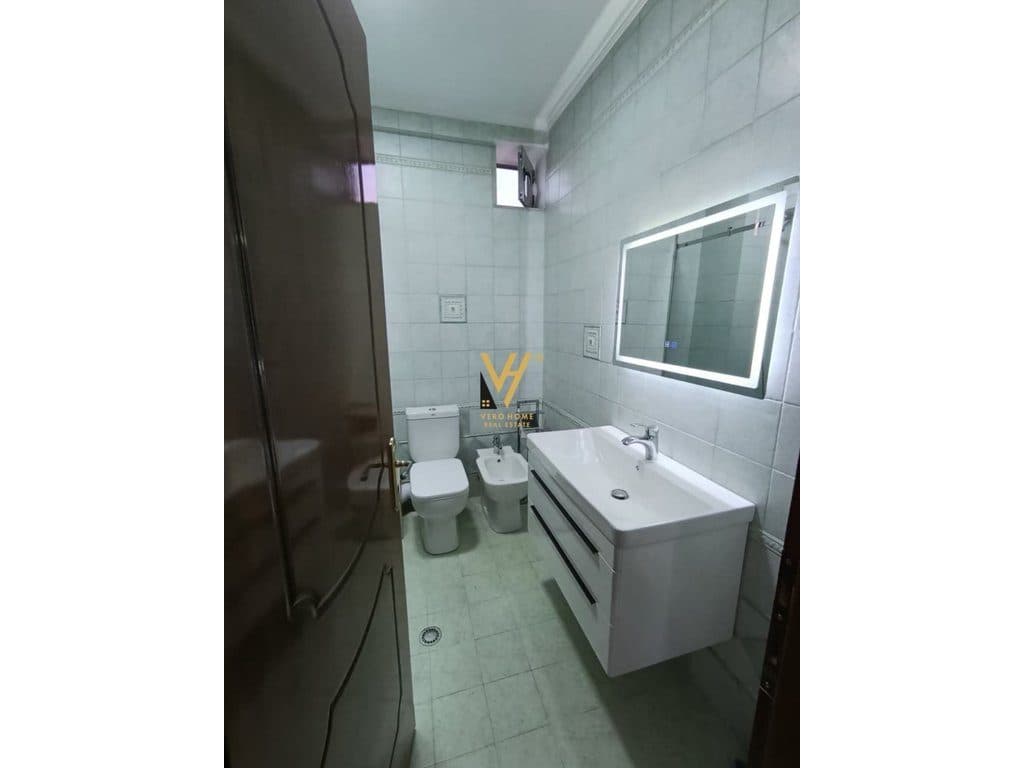JEPET APARTAMENT 1+1 ME QERA TE TREGU ELEKTRIK 50.000 LEKE 4