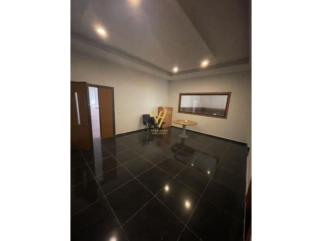 Jepet Kapanon me qera ne Berxhulle 1.000 m2 3