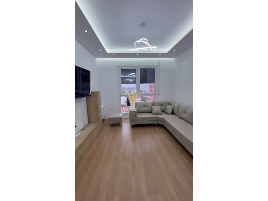 JEPET APARTAMENT 3+1+BLK ME QERA NE PASKUQAN 50.000 LEKE