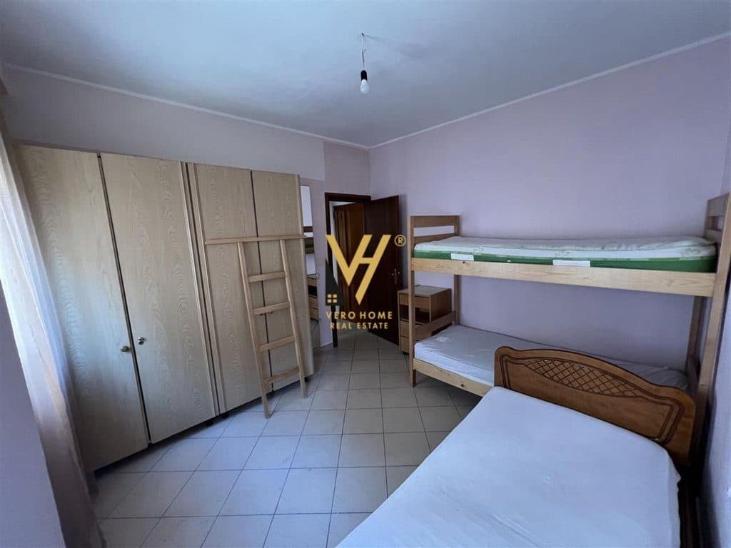 JEPET APARTAMENT 1+1+BLK ME QERA TEK RRUGA 5 MAJI 450 EURO 4