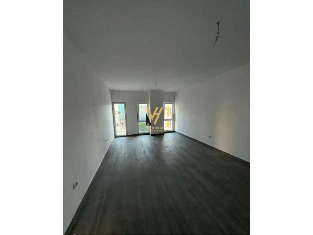 JEPET ZYRE 73 M2 ME QIRA TE ZOGU I ZI 55.000 LEKE