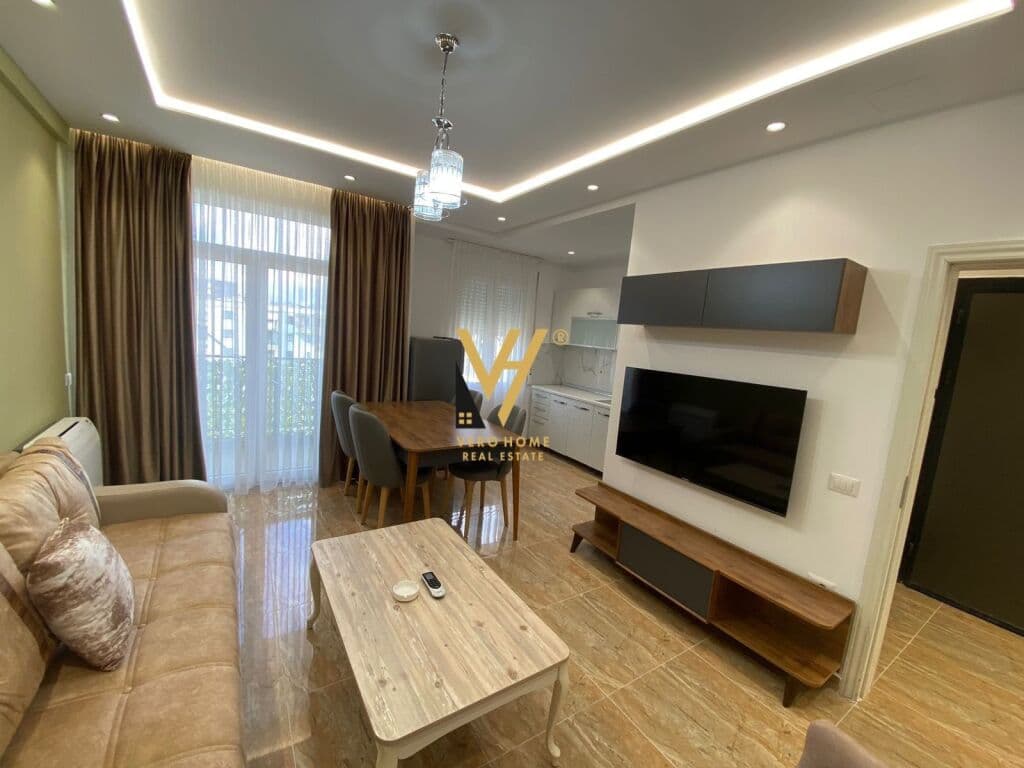 Jepet Apartament 2+1+2 me qera te Rruga 5 Maji 103 m2 3