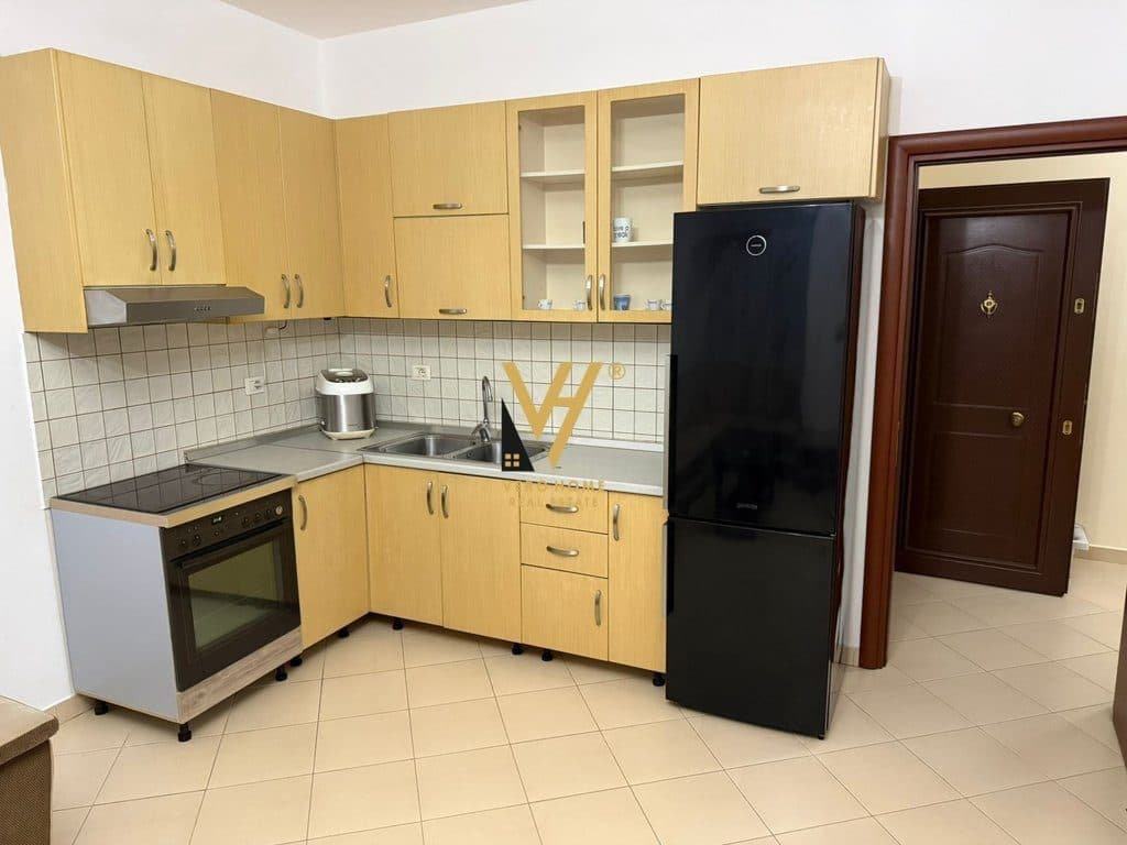 JEPET APARTAMENT 2+1+BLK ME QERA TE JORDAN MISJA 50.000 LEKE 3