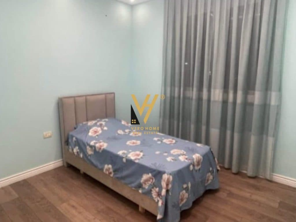 JEPET APARTAMENT 3+1+BLK ME QIRA NE PORCELAN 70.000 LEKE 4