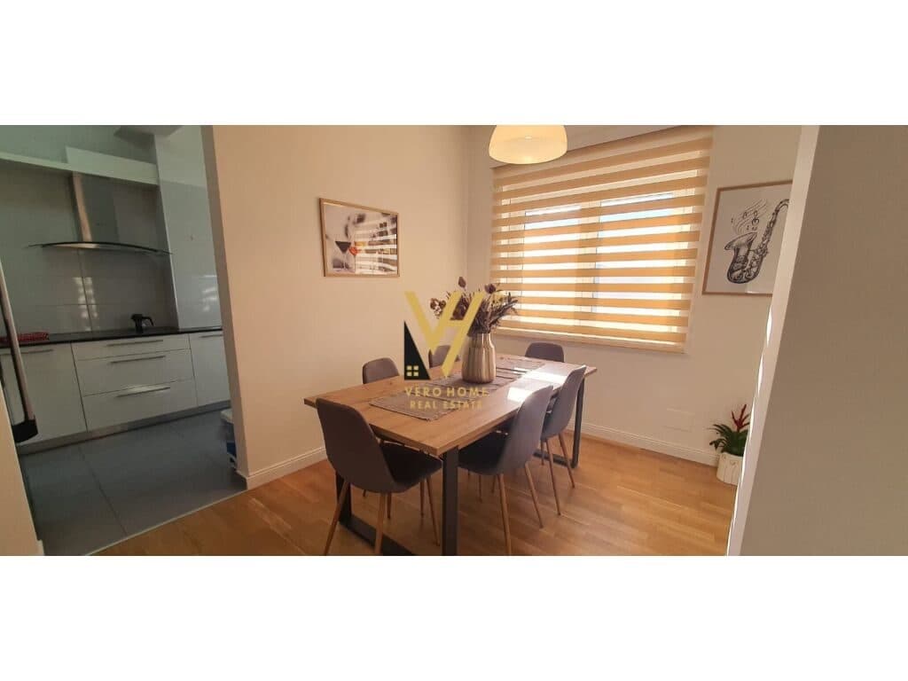 Shitet Apartament 3+1+2+post parkimi te Kompleksi Touch of Sun 186 m2 3