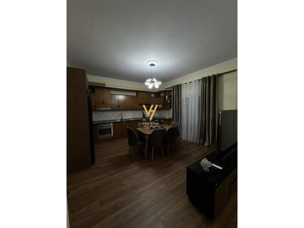 JEPET APARTAMENT 2+1+BLK ME QERA TE KODRA E PRIFTIT 600 EURO 2