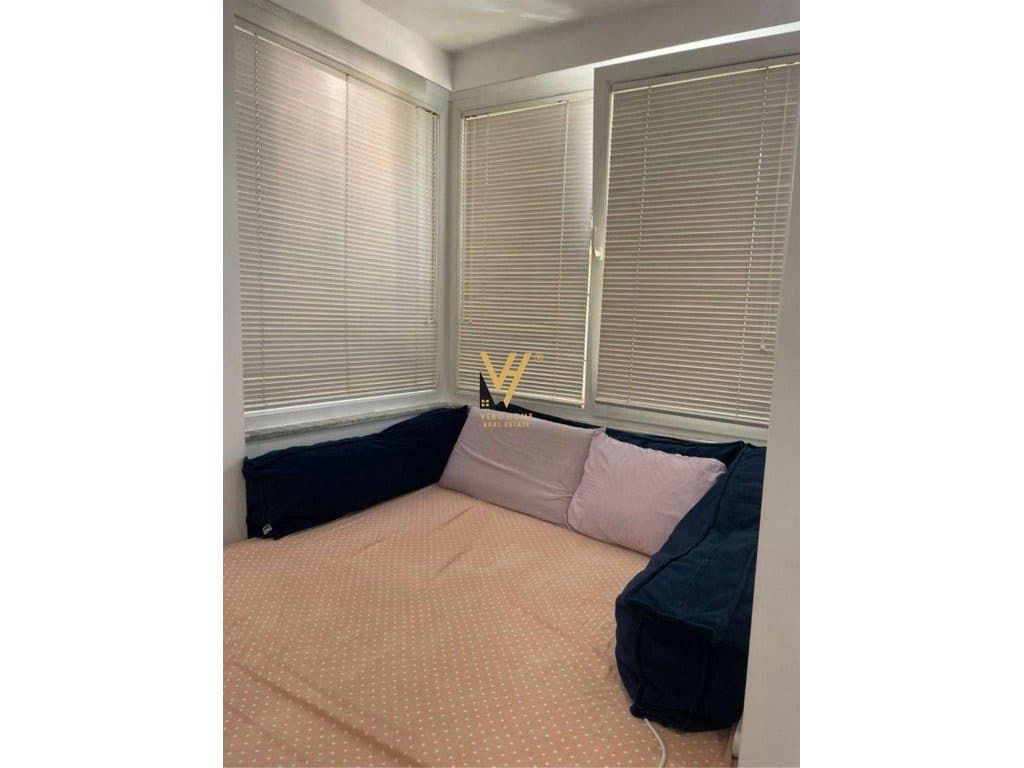 JEPET APARTAMENT 1+1+BLK ME QIRA TE KOMUNA E PARISIT 50.000 LEKE 2