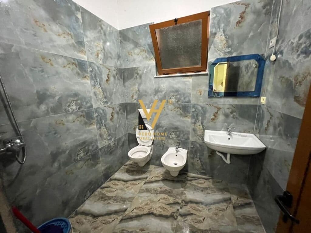 Shitet vile dy kateshe te Ali Demi 229 m2 3