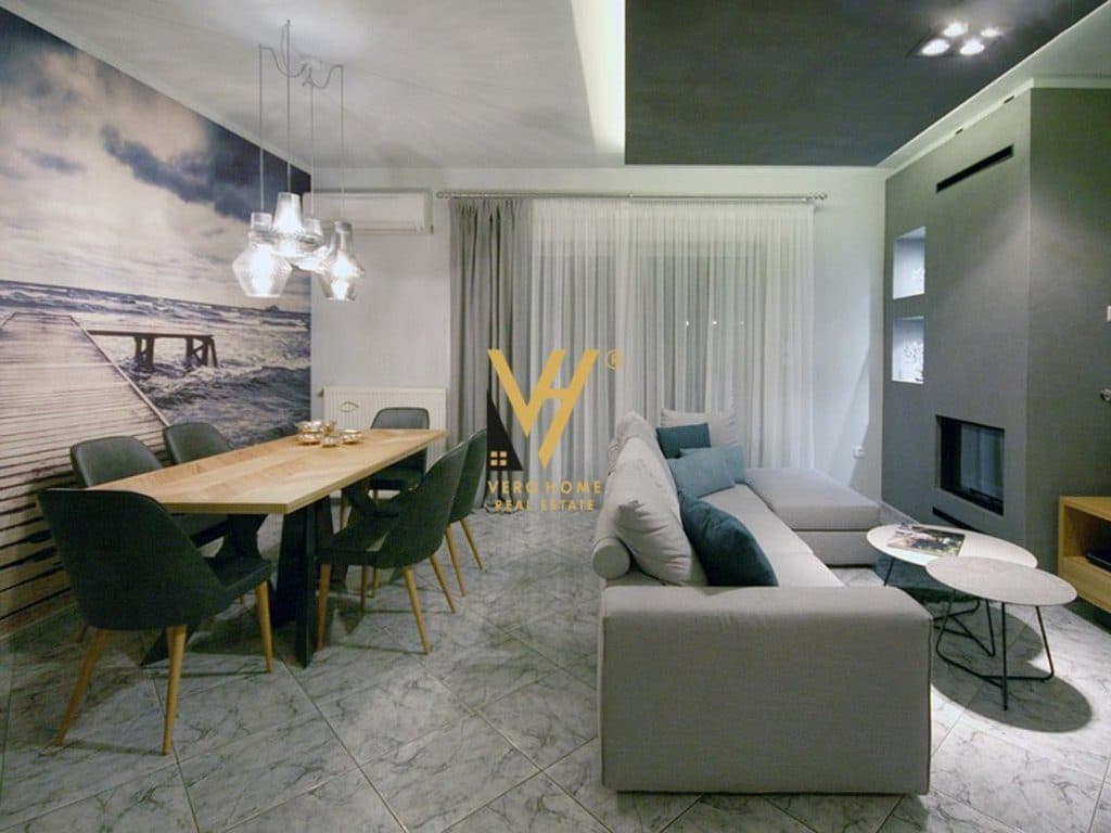 SHITET APARTAMENT 3+1+2+BLK TE RRUGA PETI 240.000 EURO
