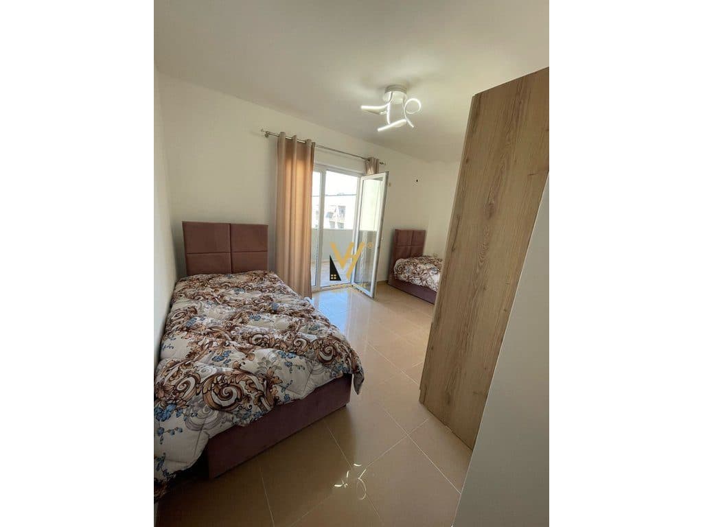 SHITET APARTAMENT 2+1+BLK NE XHAMLLIK 199.000 EURO 3