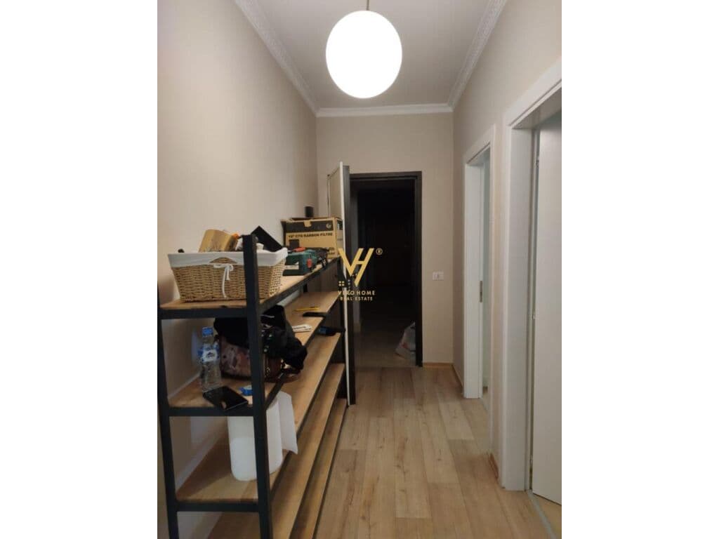 Jepet Apartament 2+1+2 me qera te Rruga e Kosovareve 120 m2