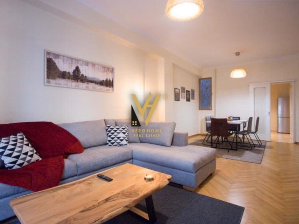 Shitet apartament 3+1+12 te Kopshti Zoologjik 140 m2