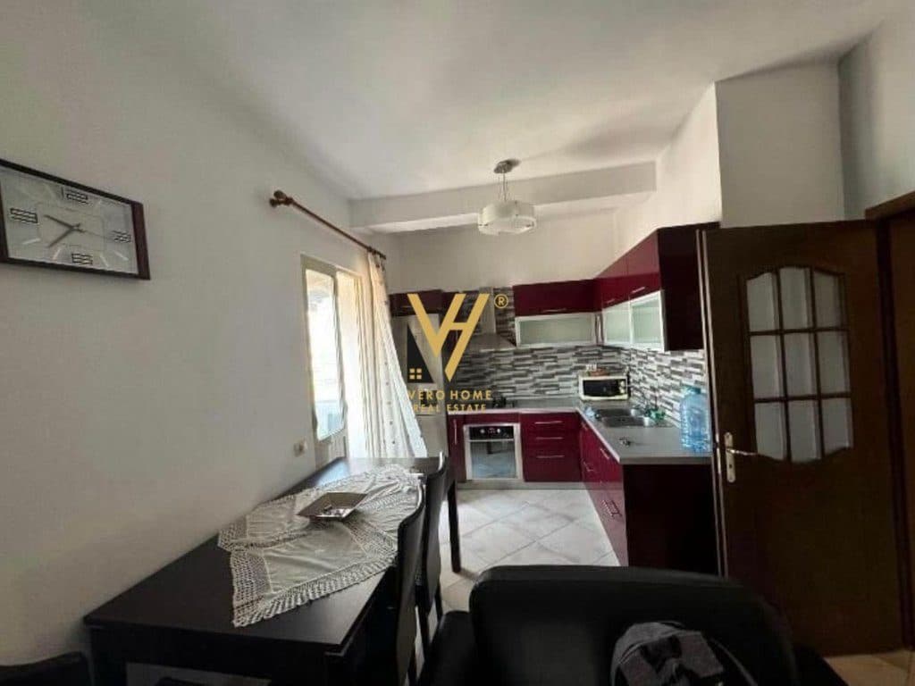 JEPET APARTAMENT 2+1+BLK ME QERA TE ISH RESTORANT DURRESI 500 EURO 2