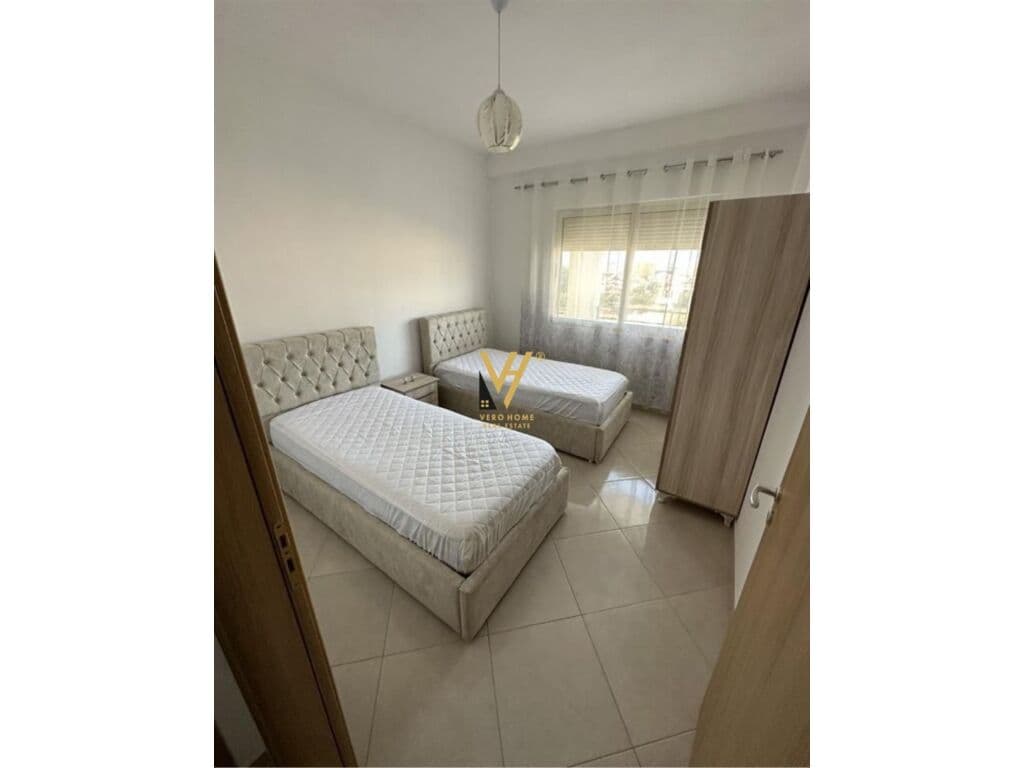 Jepet Apartament 2+1+ballkon me qera te Unaza e Re 104 m2 3
