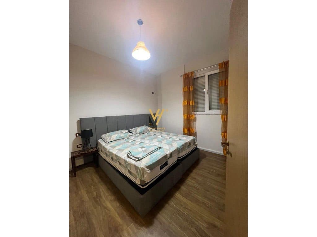 JEPET APARTAMENT 1+1+BLK ME QIRA NE QENDER 700 EURO 4