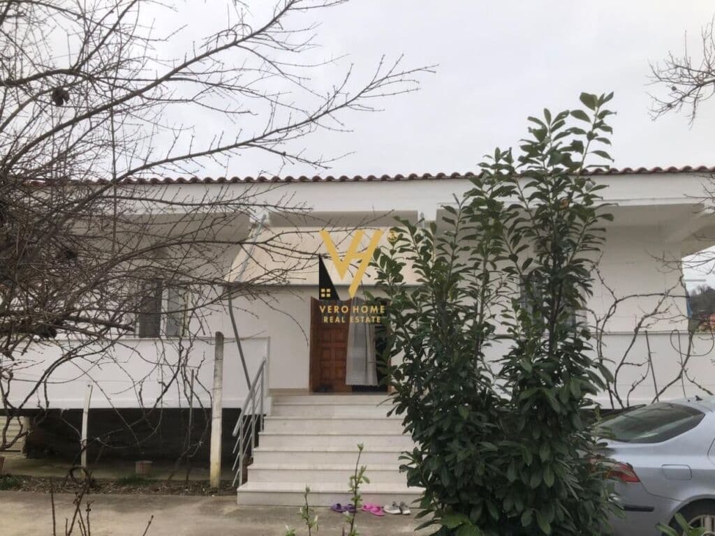 Shitet shtepi private ne Kombinat 145 m2 2