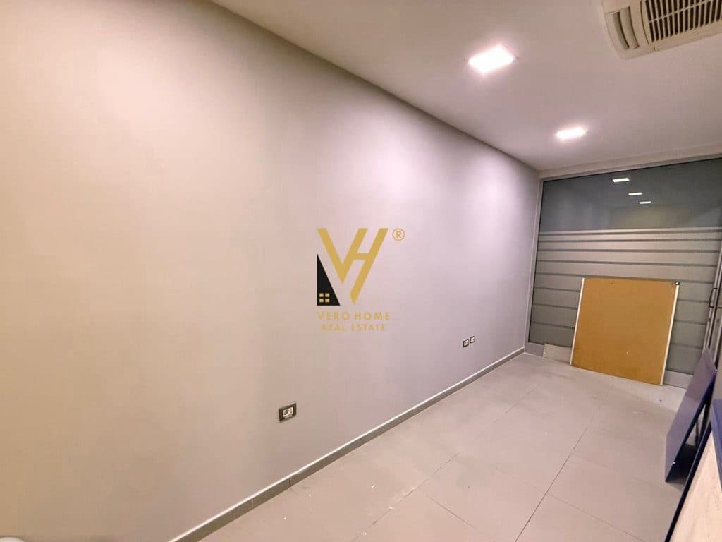 SHITET AMBIENT BIZNESI 253 M2 TE RRUGA E KAVAJES 590.000 EURO 2