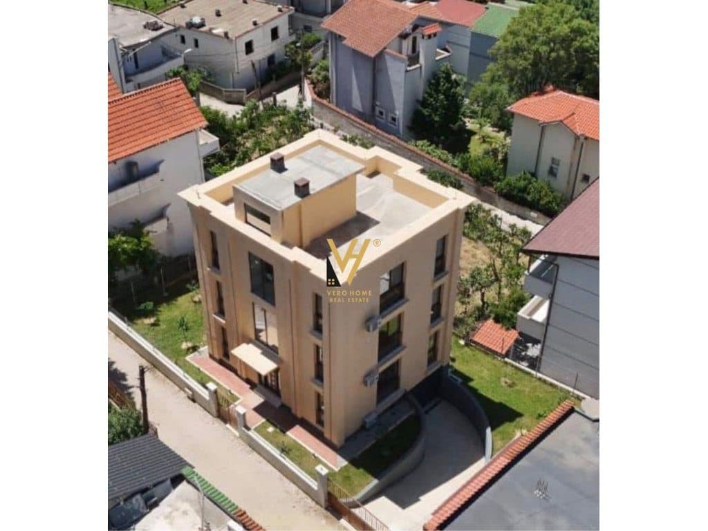 JEPET VILE TRE KATESHE ME QERA TE RRUGA E ELBASANIT 2.500 EURO