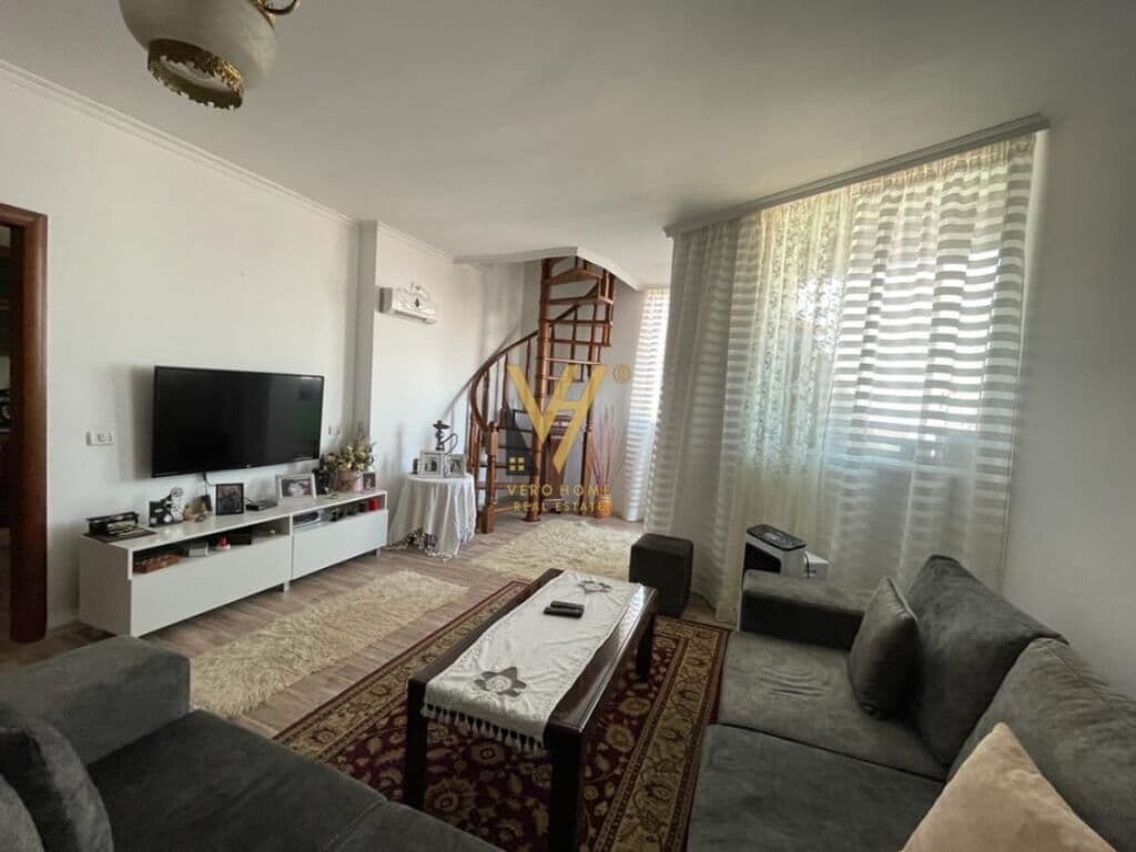 Jepet Apartament 2+1 me qera te Kodra e Diellit 133 m2 2