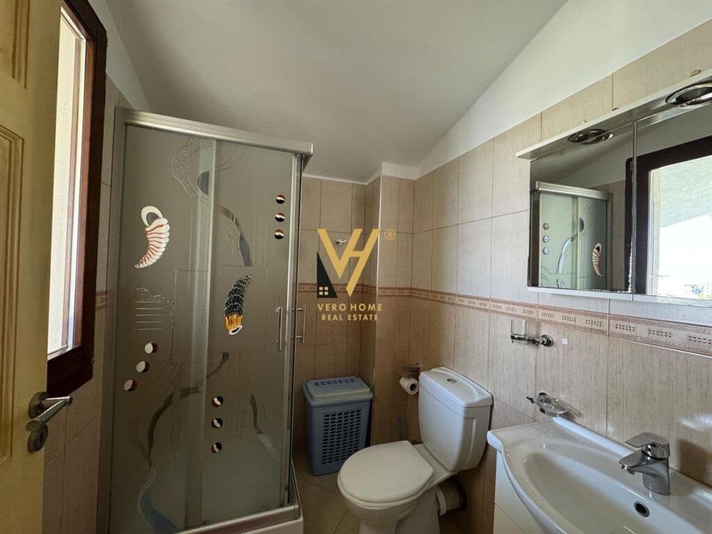 Jepet Apartament 2+1+2 te Kopshti Botanik 200 m2