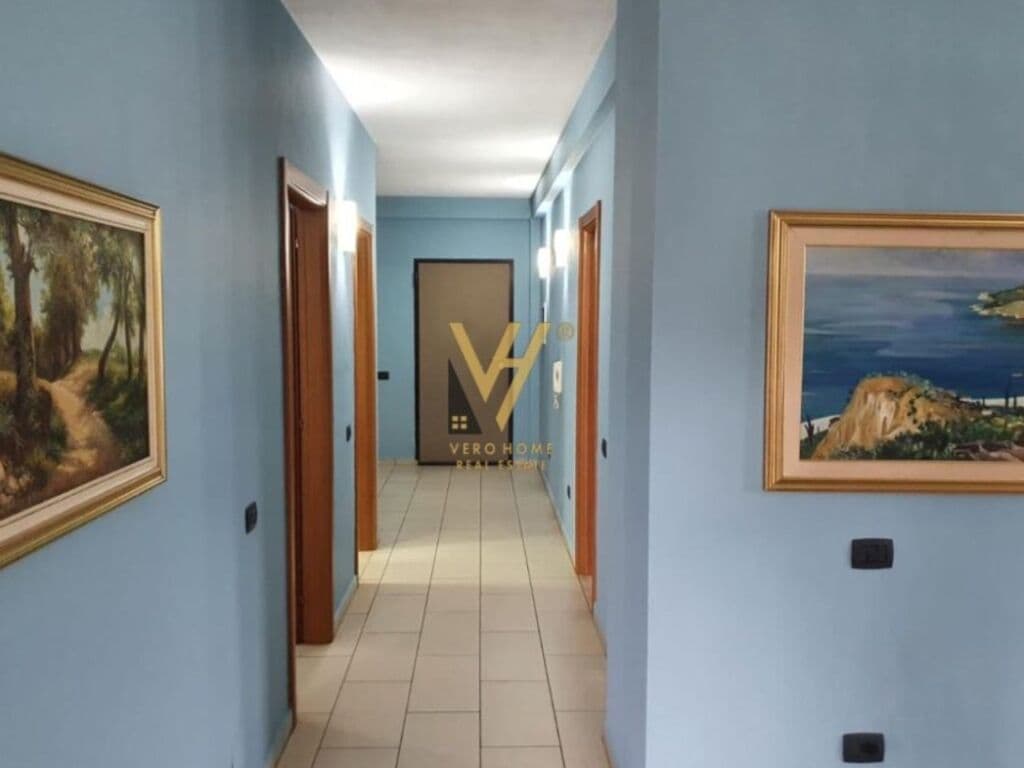 Shitet apartament 2+1+2 te Kopshti Zoologjik 153 m2