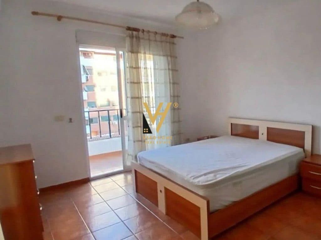 JEPET APARTAMENT 1+1+BLK ME QERA TE PAZARI I RI 50.000 LEKE 4