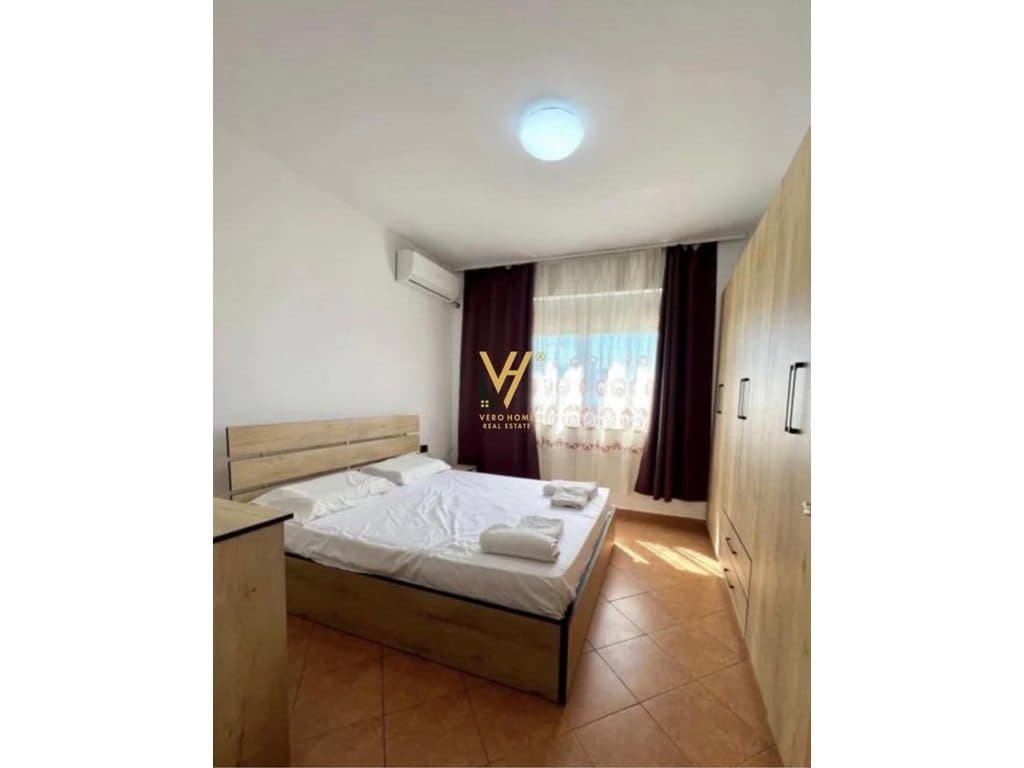 JEPET APARTAMENT 2+1 ME QIRA NE DON BOSKO 60.000 LEKE 3
