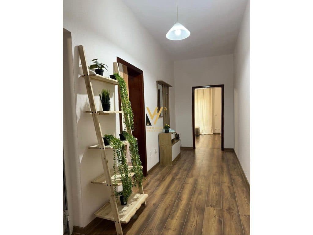 JEPET APARTAMENT 1+1 ME QIRA TE RRUGA E KAVAJES 70.000 LEKE 4
