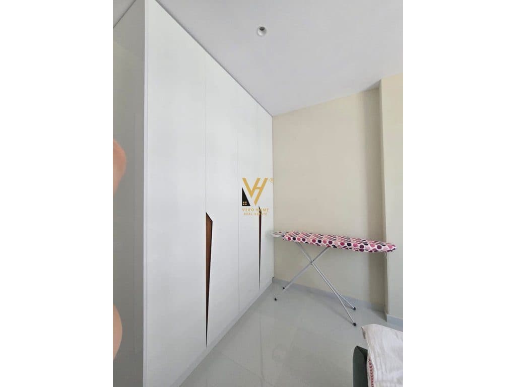 JEPET APARTAMENT 1+1 ME QERA TE UNIVERS CITY, QTU 45.000 LEKE 4