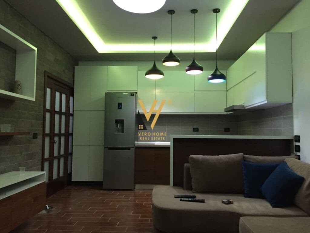 Shitet Apartament 1+1+ballkon ne Yzberisht pran Spitalit Amerikan 3 85 m2 4