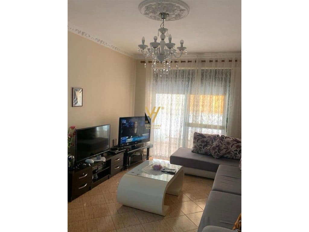 JEPE APARTAMENT 2+1+BLK ME QERA TE 5 MAJI 550 EURO