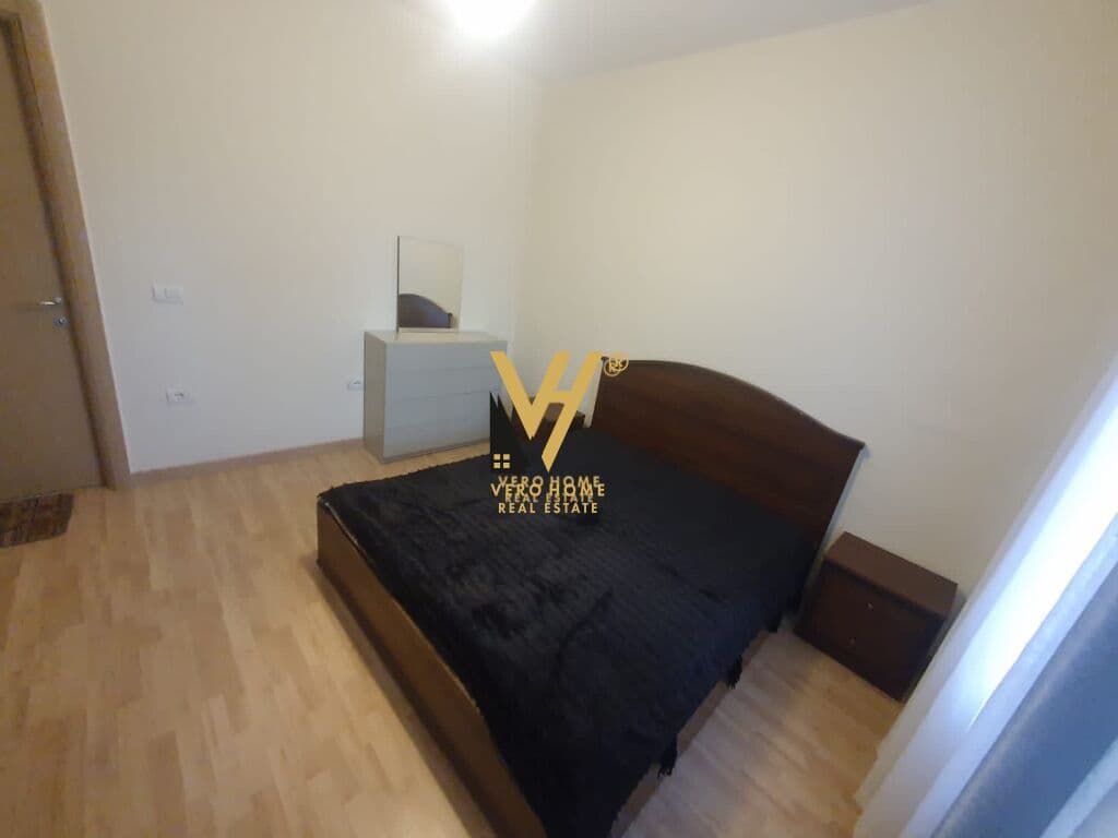 JEPET APARTAMENT 1+1 ME QERA NE SELITE 420 EURO 4