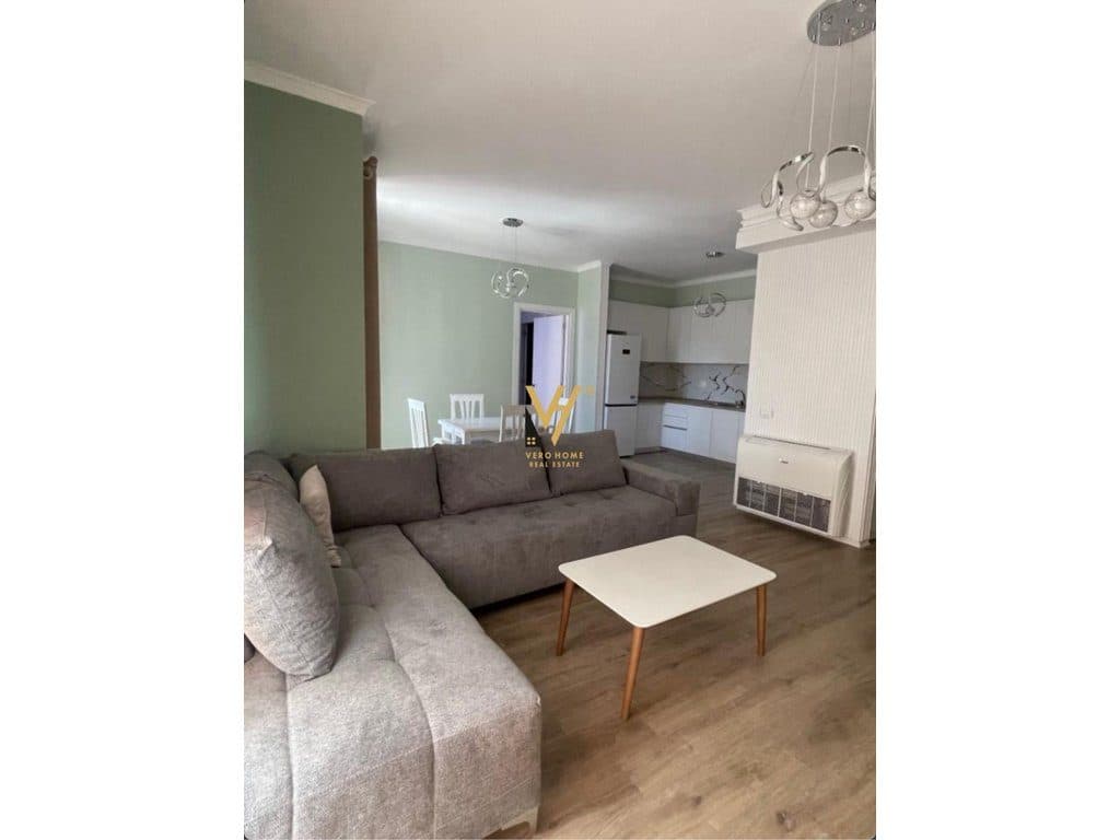 JEPET APARTAMENT 2+1+2 ME QIRA TE MYSLYM SHYRI 1.150 EURO 2