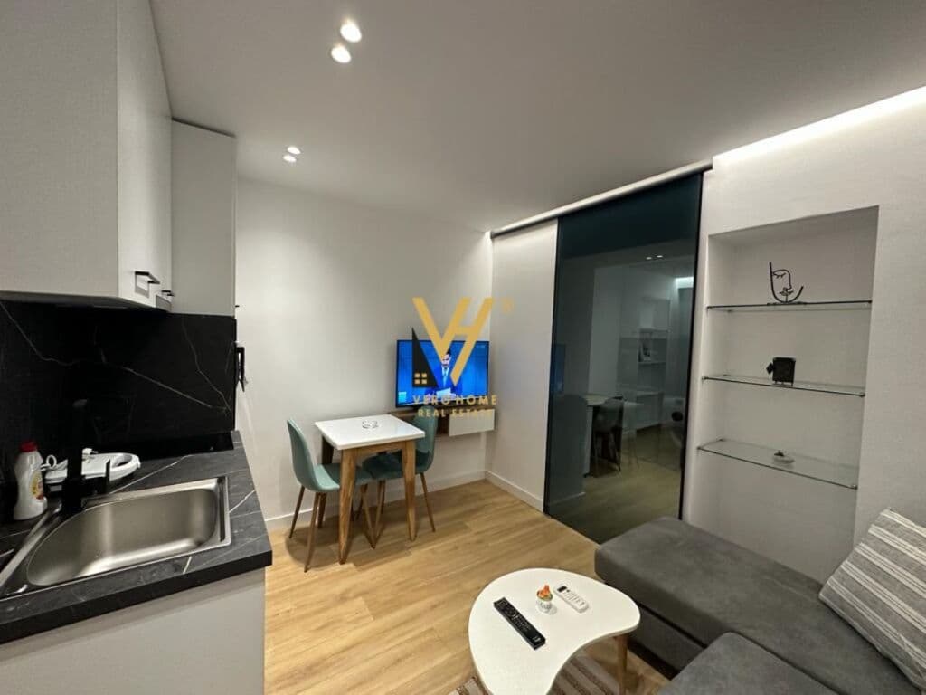 Shitet tre apartamente 1+1 te Rruga Mine Peza 105 m2 3