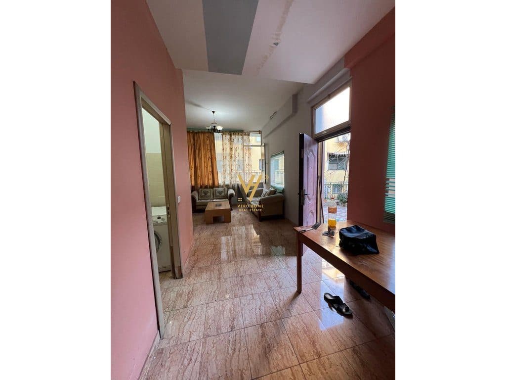 JEPET APARTAMENT 2+1+BLK ME QIRA TE KODRA E DIELLIT 40.000 LEKE 2