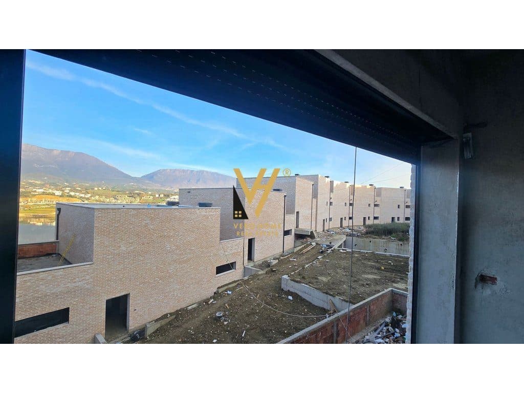 SHITET DUPLEX 2+1+2 TE REZ.SWAN LAKE, FARKE 190.000 EURO 3