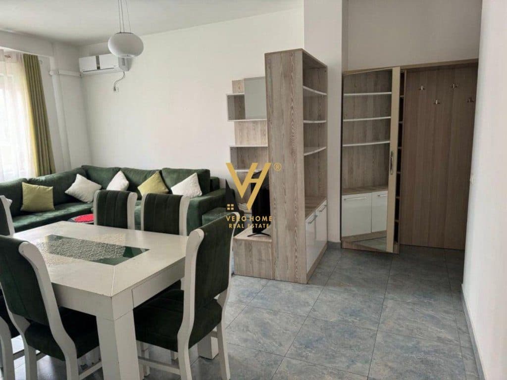 JEPET APARTAMENT 1+1+BLK ME QERA TE KOPSHTI BOTANIK 55.000 LEKE
