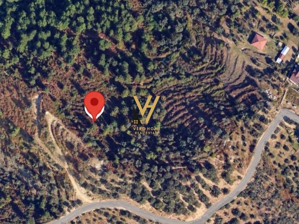 SHITET TOKE ARE 2.000 M2 NE LUNDER 25.000.000 LEKE