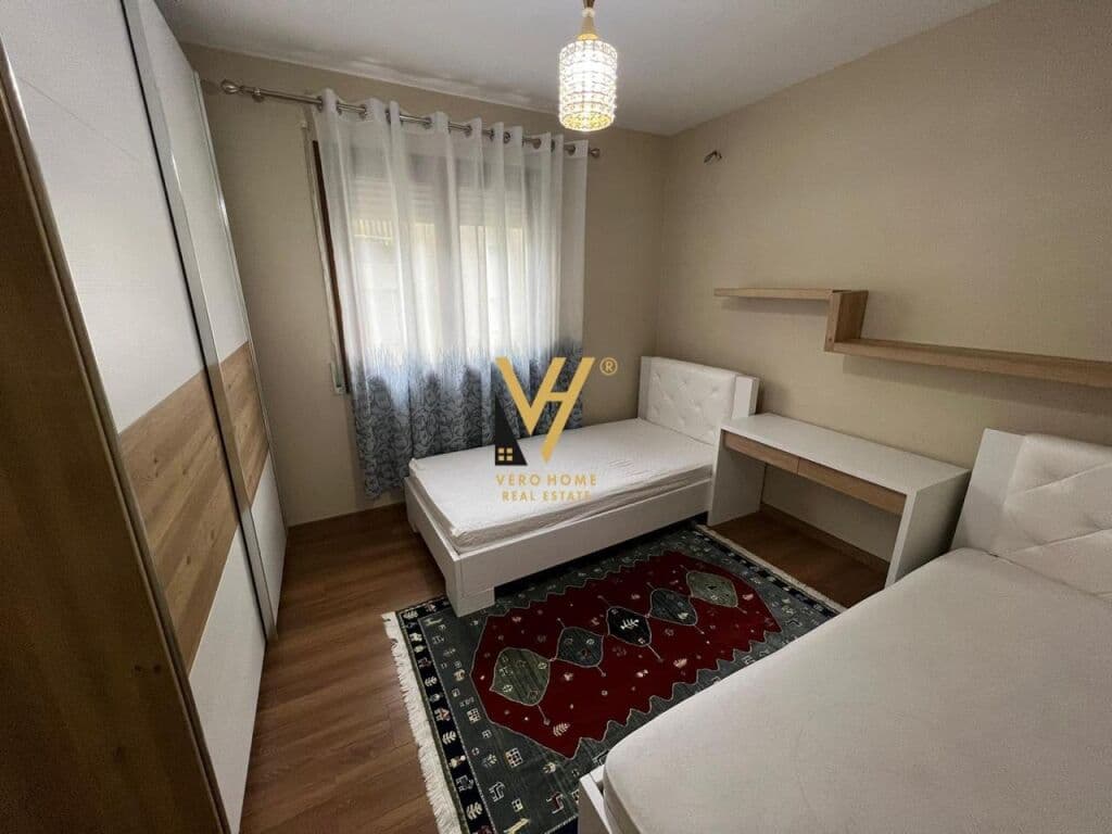 Jepet Apartament 2+1+2 me qera te Kopshti Botanik 120 m2