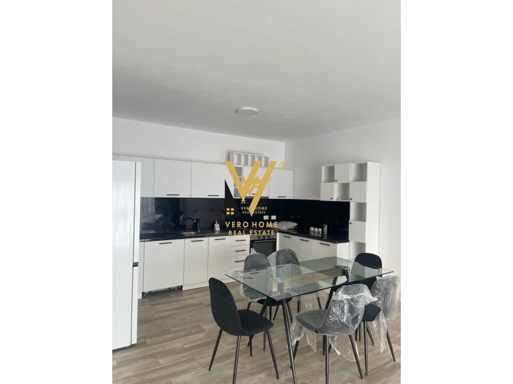 JEPET APARTAMENT 3+1+3+VERANDE ME QERA TE KODRA E DIELLIT 2, 1.200 EURO