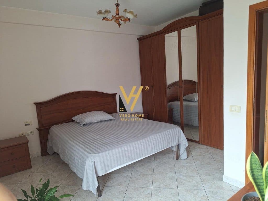 JEPET APARTAMENT 3+1+BLK ME QERA TE RRUGA SIRI KODRA 750 EURO 4