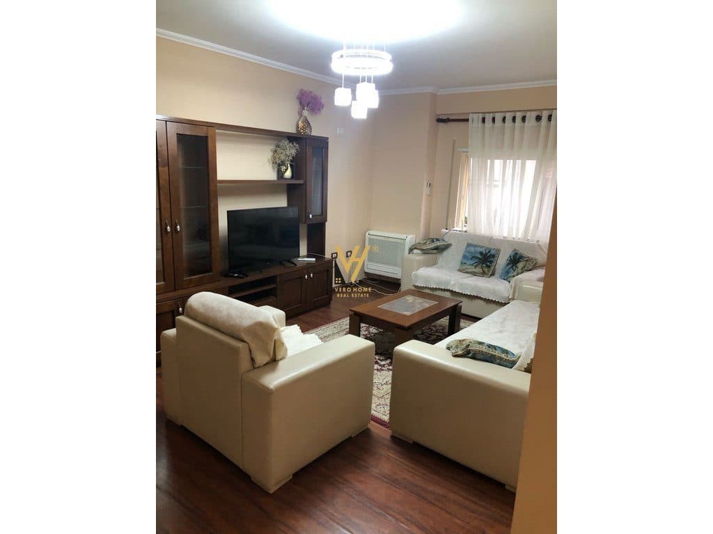 JEPET APARTAMENT 2+1+2+BLK ME QERA NE ALI DEM 50.000 LEKE