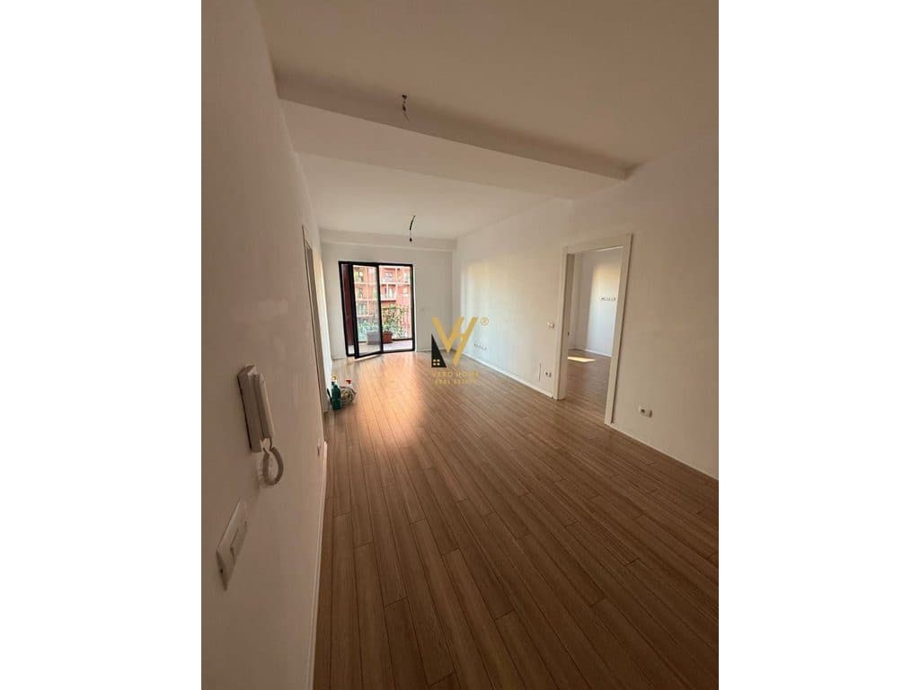 JEPET ZYRE 114 M2 ME QERA TE GARDEN BUILDING 1.200 EURO