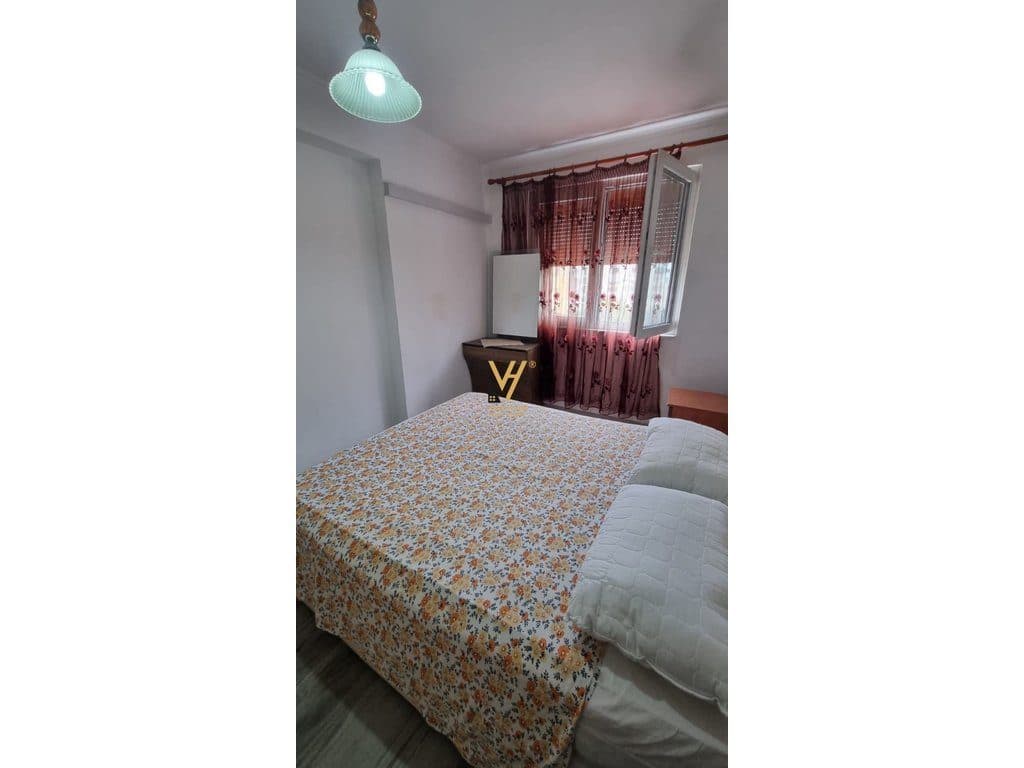 JEPET APARTAMENT 1+1 ME QERA NE DON BOSKO 55.000 LEKE 3
