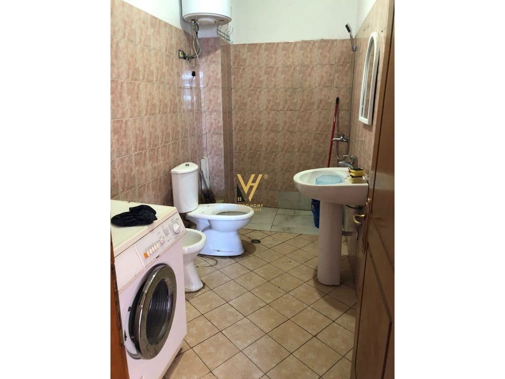JEPET APARTAMENT 2+1+BLK ME QERA PRANE NISHARAKUT 550 EURO 4