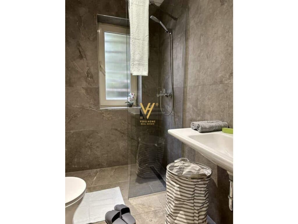 Jepet Apartament 1+1+ballkon te Rruga Marko Bocari 44 m2 2