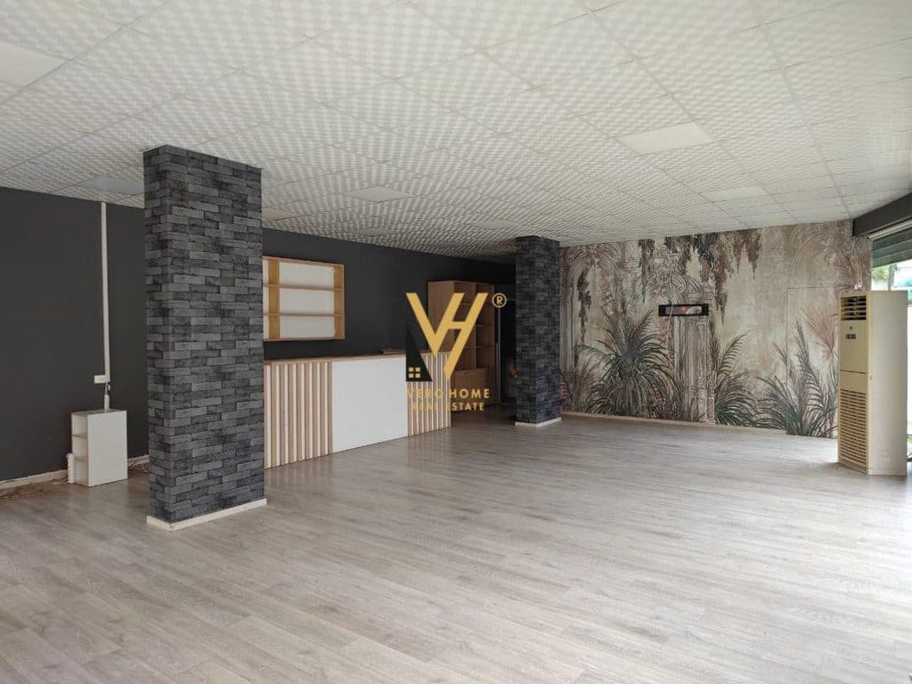 JEPET AMBIENT BIZNESI 100 M2 ME QERA NE FRESK 50.000 LEKE