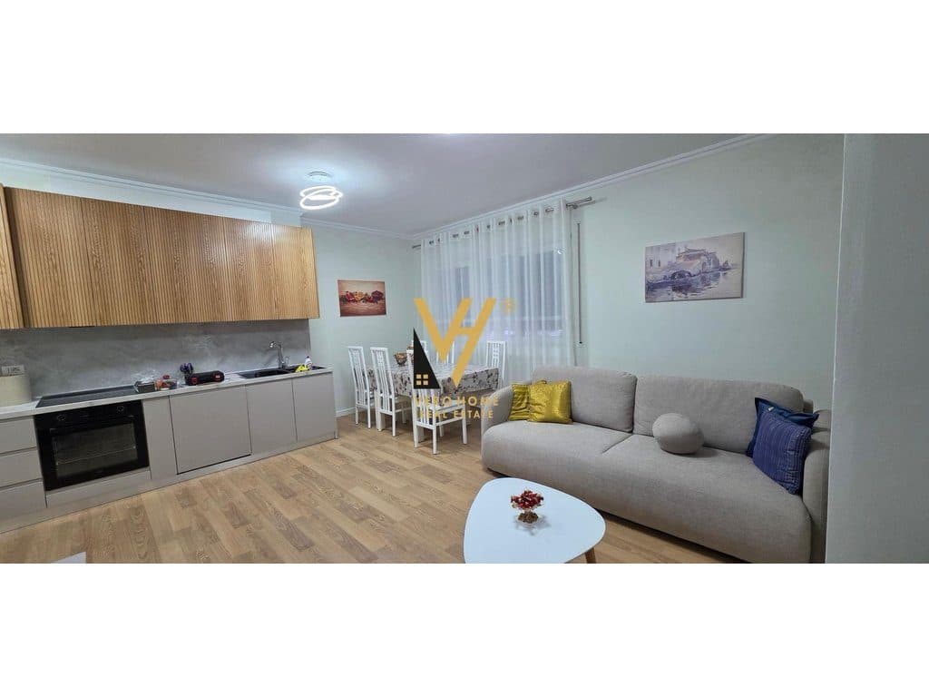 JEPET APARTAMENT 2+1+BLK ME QIRA TE PAZARI I RI 900 EURO