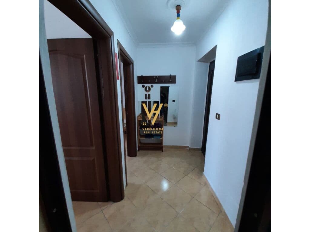 Jepet Apartament 2+1 me qera te Pediatria 70 m2 3